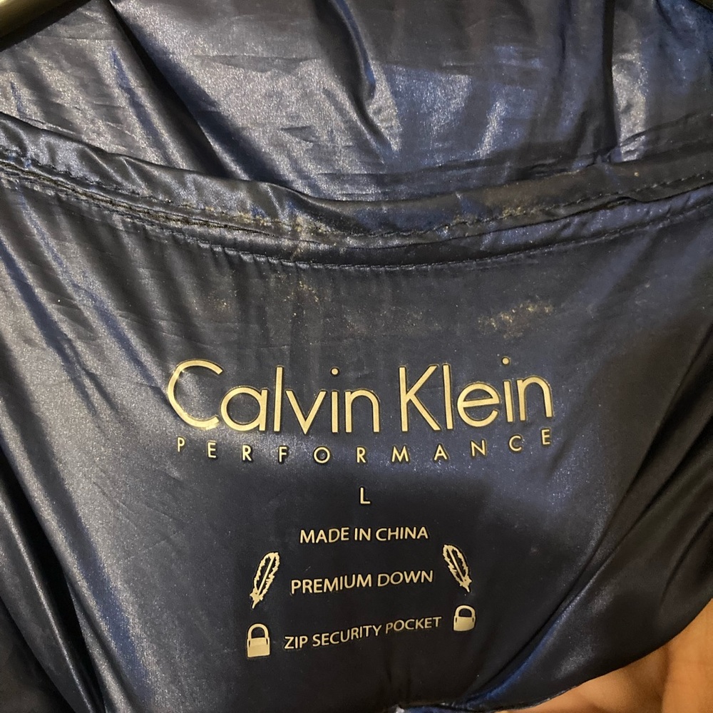 Calvin Klein premier Down woman’s puffer vest. - Picture 4 of 5